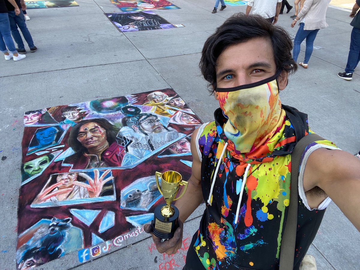 MasterJNathan's tweet image. The EEAAO cast and crew won the Oscars, but my sidewalk chalk won Best in Show in Hollywood!!! 🥇

#chalkart #sidewalkchalk #EverythingEverywhereAllAtOnce #EEAAO