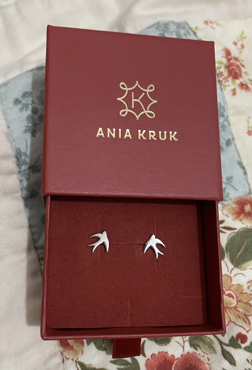Leah Vogel (@leah_m_vogel) on Twitter photo On my way home from <a href="/swift_pl/">plSwift 2024</a> I bought the perfect gift for myself 🤩 Swift earrings ❤️ Seems like with right day to share this! Looking forward to #WWDC23 On my way home from <a href="/swift_pl/">plSwift 2024</a> I bought the perfect gift for myself 🤩 Swift earrings ❤️ Seems like with right day to share this! Looking forward to #WWDC23