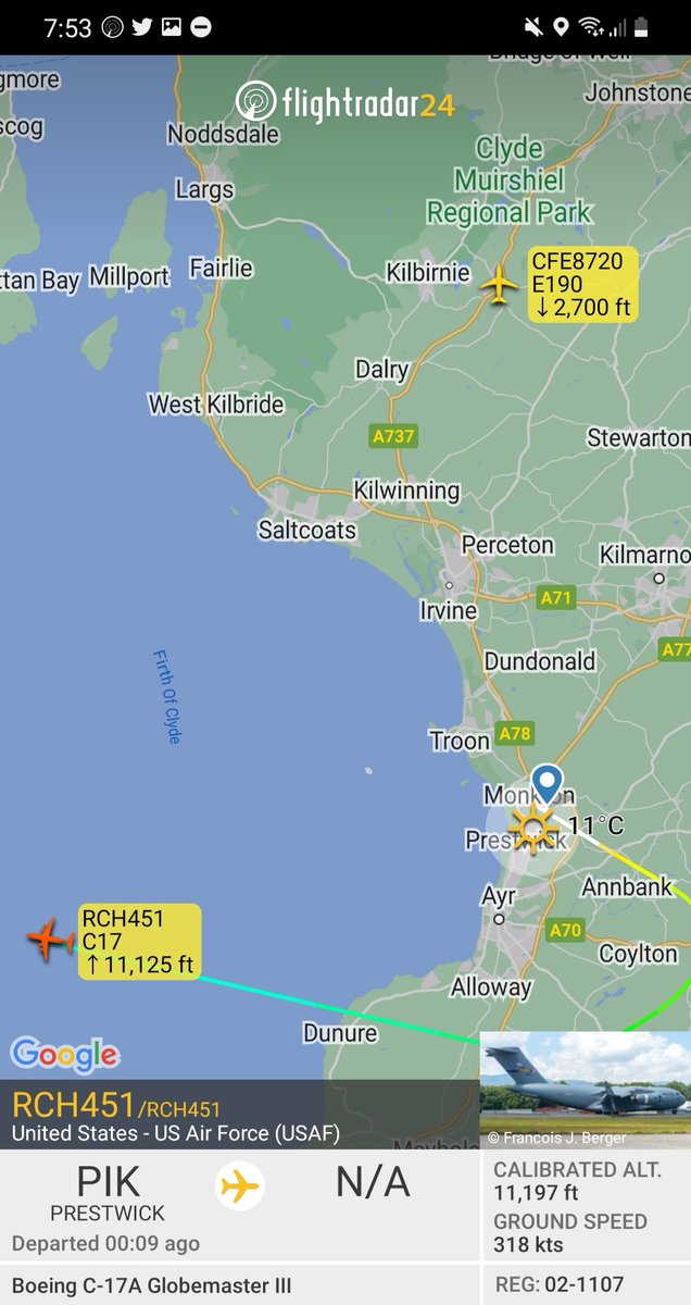 BloodyPolitics's tweet photo. Ooft. Taking the corner at speed. 🔥 

USAF C17 02-1107 #RCH451 from Prestwick. 
#avgeek #planespotting https://t.co/5wNiO5yGvP https://t.co/JrrcyM7MHL