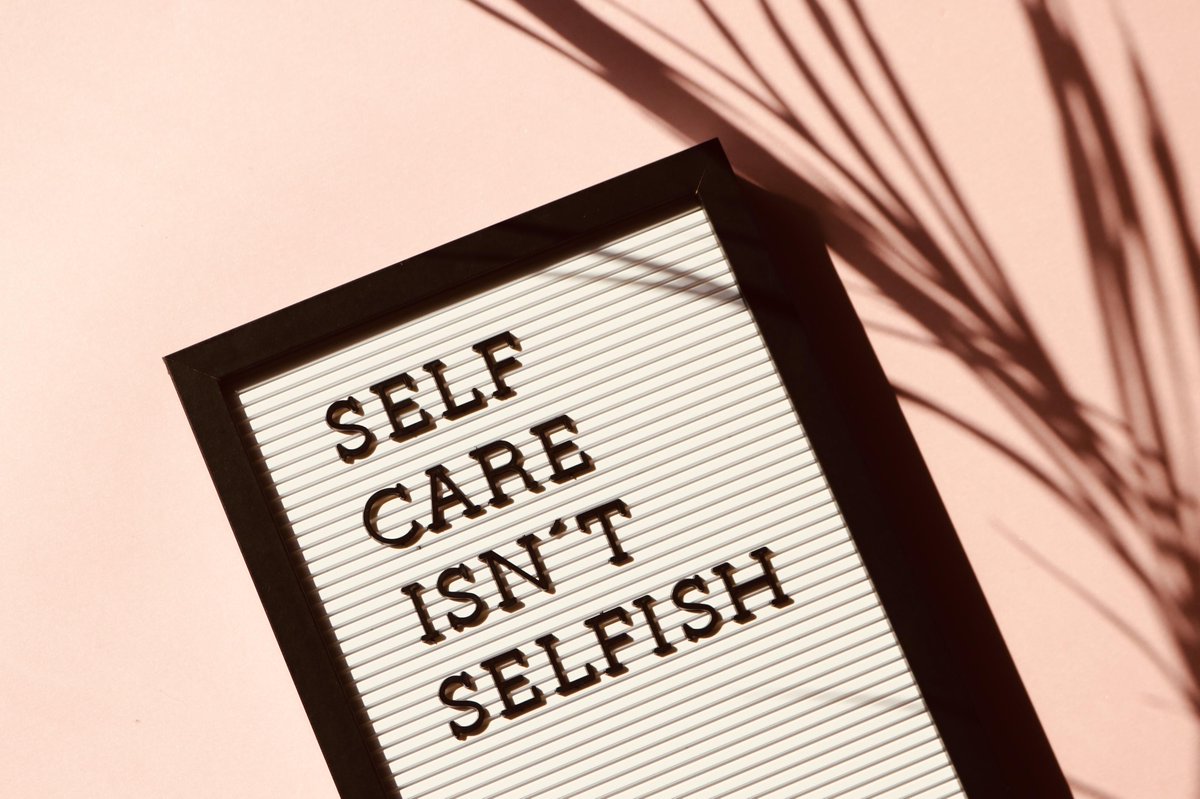IsaacDoyle69438's tweet photo. New self-care strategy: eating an entire pint of ice cream and convincing myself it's a form of meditation ๐งโโ๏ธ๐ฆ #longtermjourney #motivation #selfcarefail https://t.co/KnpTTZtHCC