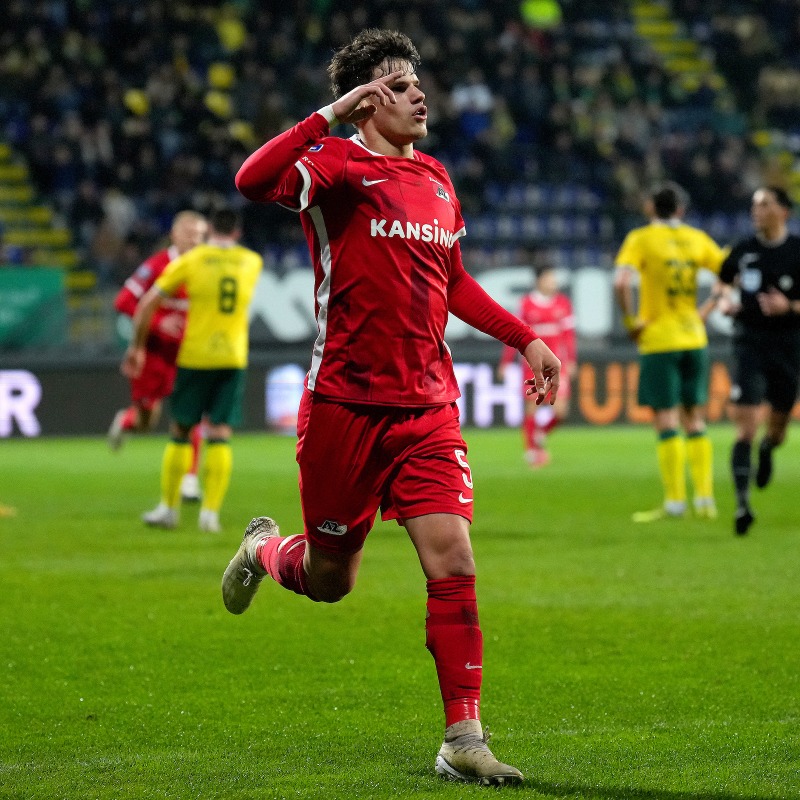 AZAlkmaar's tweet photo. 🔄 𝗦𝗲𝗮𝘀𝗼𝗻 𝗥𝗼𝘂𝗻𝗱-𝘂𝗽
📺 Jansen, Clasie, Reijnders en Kerkez bespreken alle hoogte- en dieptepunten van het afgelopen seizoen.
#AZ #MK5 #TR6 #JC8 | @eredivisie