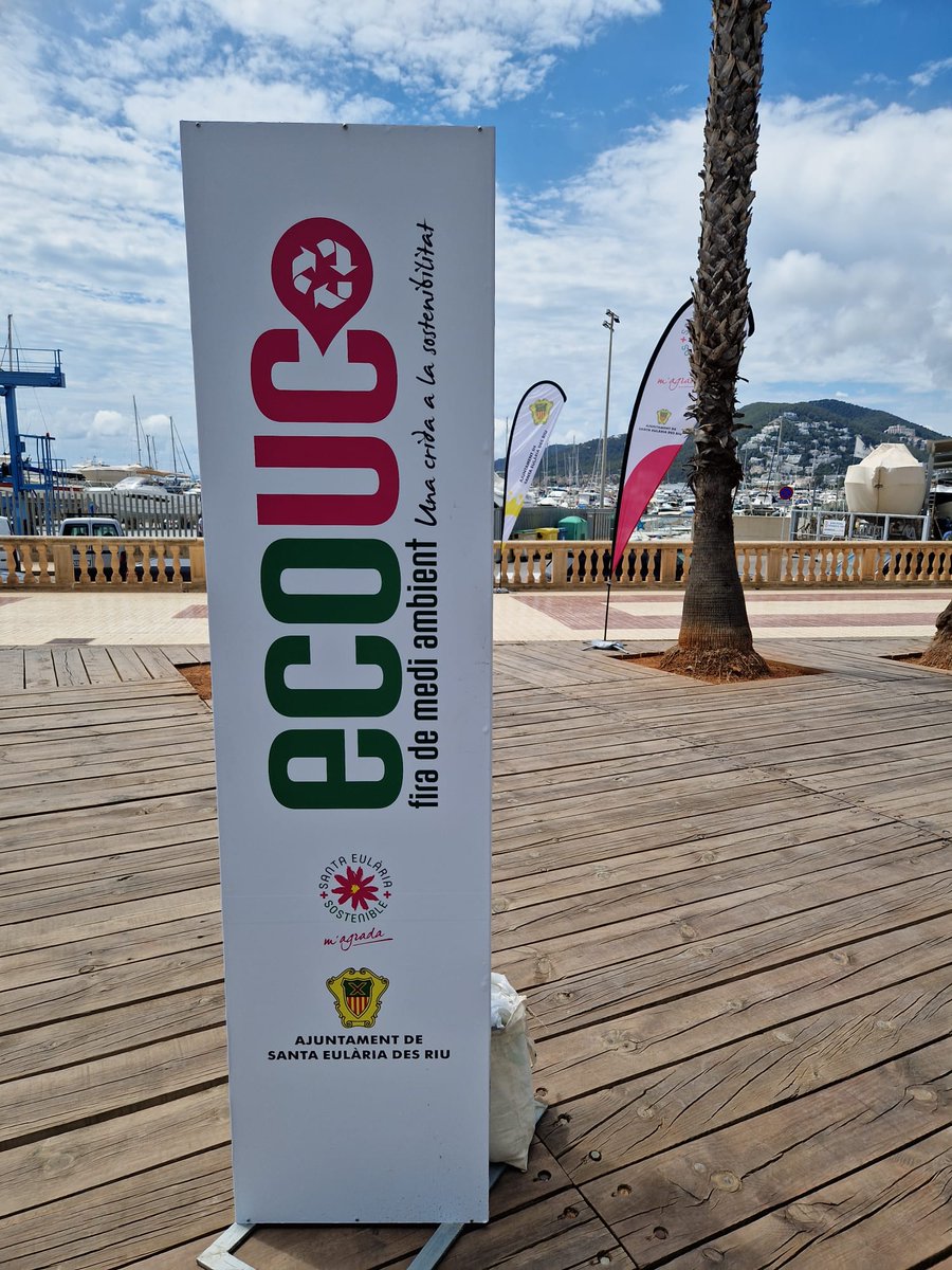 watsavereuse's tweet photo. 💧El 'stand' de #WATSAVEREUSE va formar part de la Fira del medi ambient - #ECOUC que va tenir lloc a Eivissa el passat 3 de juny
🗣️Les nostres companyes i sòcies del projecte van poder fer conèixer el projecte i realçar que cada petita actuació compta per reduir l'aigua #WSR2 https://t.co/iHq55t165o