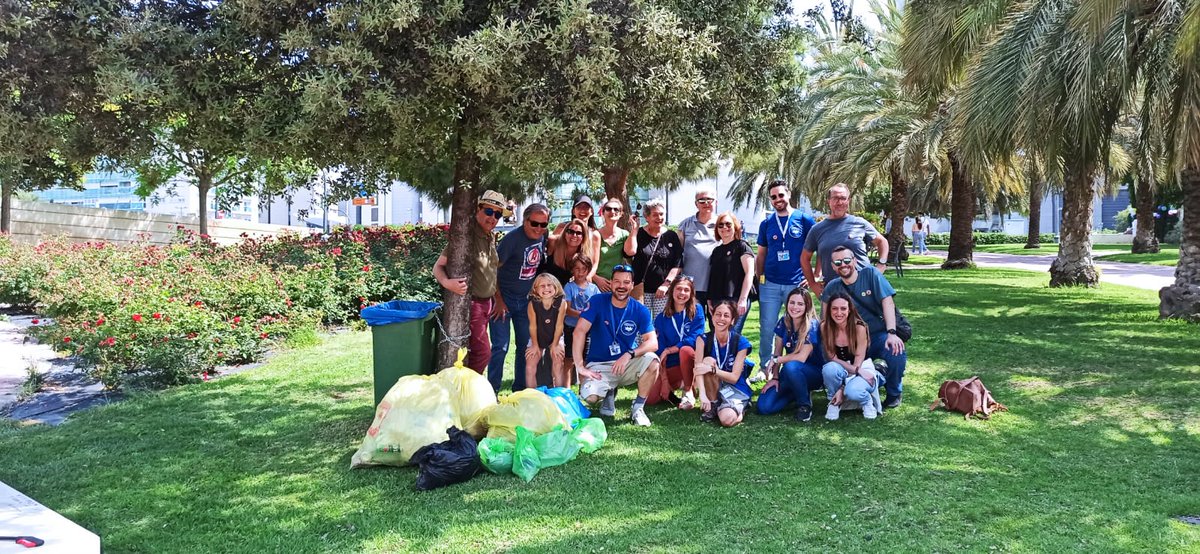 CACiencies's tweet image. El sábado 3 de junio participamos en la acción #LIBERA1M2 contra la #basuraleza en una zona del Jardín del Turia

Personal voluntario del #MuseudelesCiències y el @Oceanografic_vl retiró residuos de este entorno verde

#ProyectoLIBERA @ecoembes @SEO_BirdLife