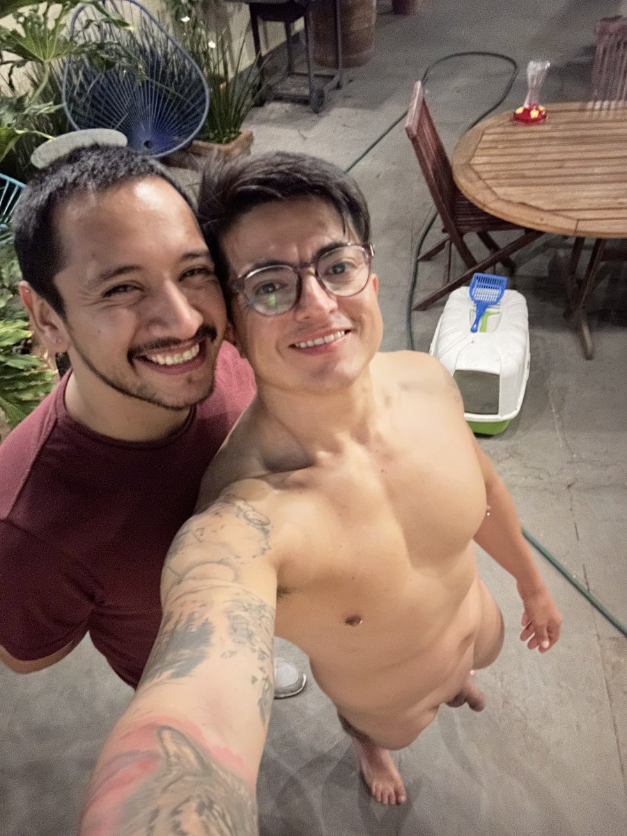 Con <a href="/NudiSaurio/">NudiSaurio</a> mi novio