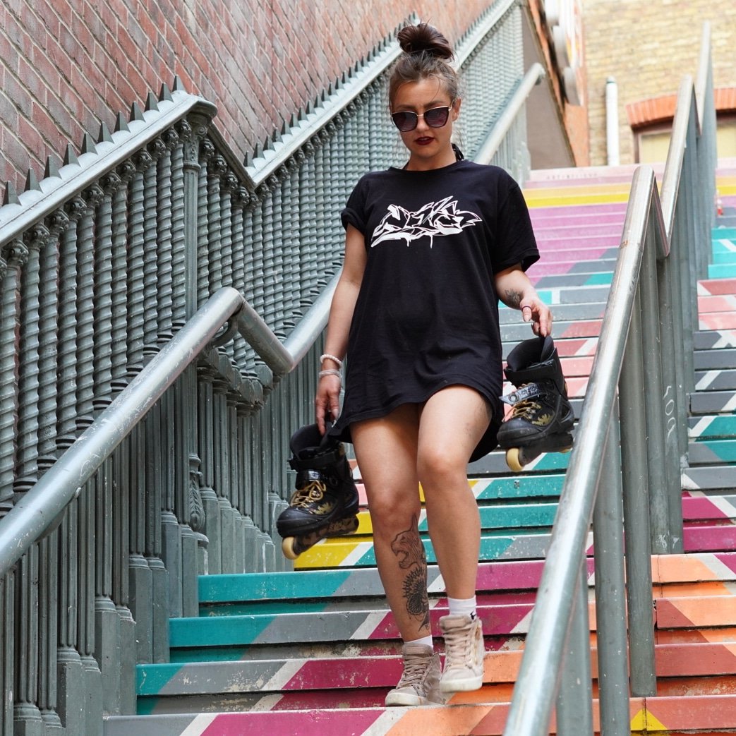 vandali01's tweet photo. City spirit with clothes that speak your language 💨🥶
Whether it's painting, dancing, or skating, your style should match your passions.
.
.
.
#graffiti #graffiticlothing #vandali01 #urbanclothing #urbanwear #graffiticulture #graffitilondon  #croydon #cronx #nftclothing #nft https://t.co/YOruoXwjZr