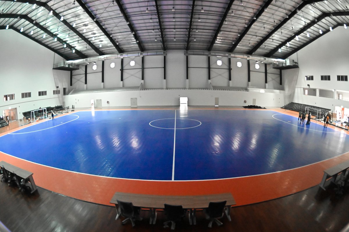 ถ้าใช่ PAT ARENA เดียวกันก็คงเป็นสนามของการท่าเรือ แต่มึนๆ อยู่ว่าจะจัดพื้นที่ยังไง TT #Yuri_2nd_Fanmeeting_Chapter2_inBKK