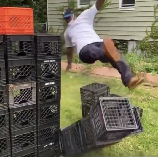 M. Salinas tweet media