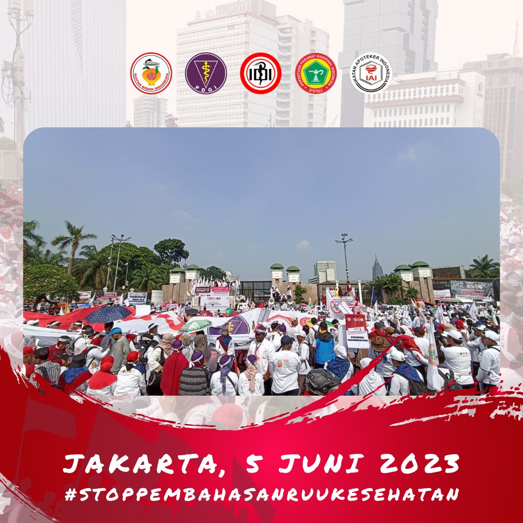 idisumbar's tweet photo. Kami berkumpul, bersatu, maju demi kedaulatan kesehatan Indonesia!

Jakarta, 5 Juni 2023

#StopPembahasanRUUKesehatan https://t.co/ku0KVzMLQp