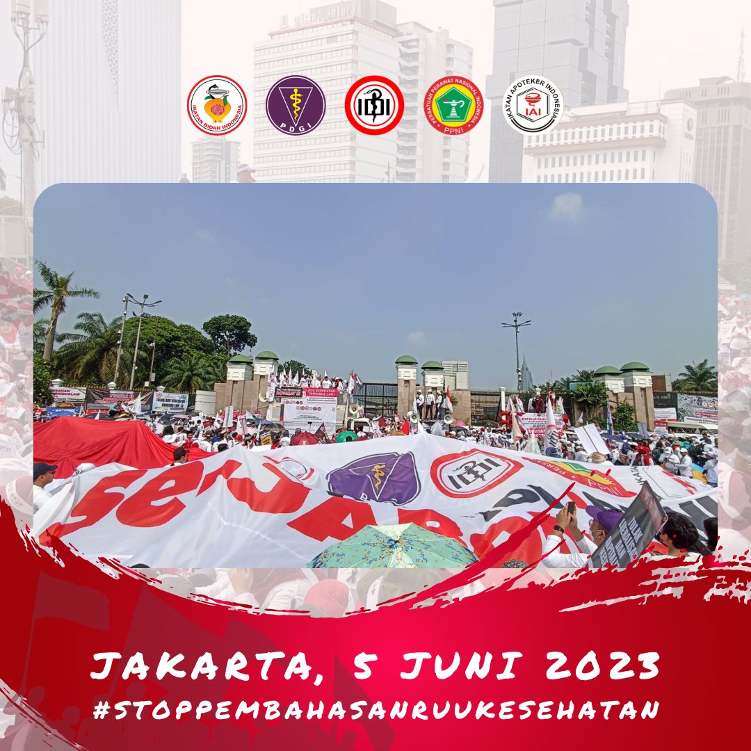 idisumbar's tweet photo. Kami berkumpul, bersatu, maju demi kedaulatan kesehatan Indonesia!

Jakarta, 5 Juni 2023

#StopPembahasanRUUKesehatan https://t.co/ku0KVzMLQp
