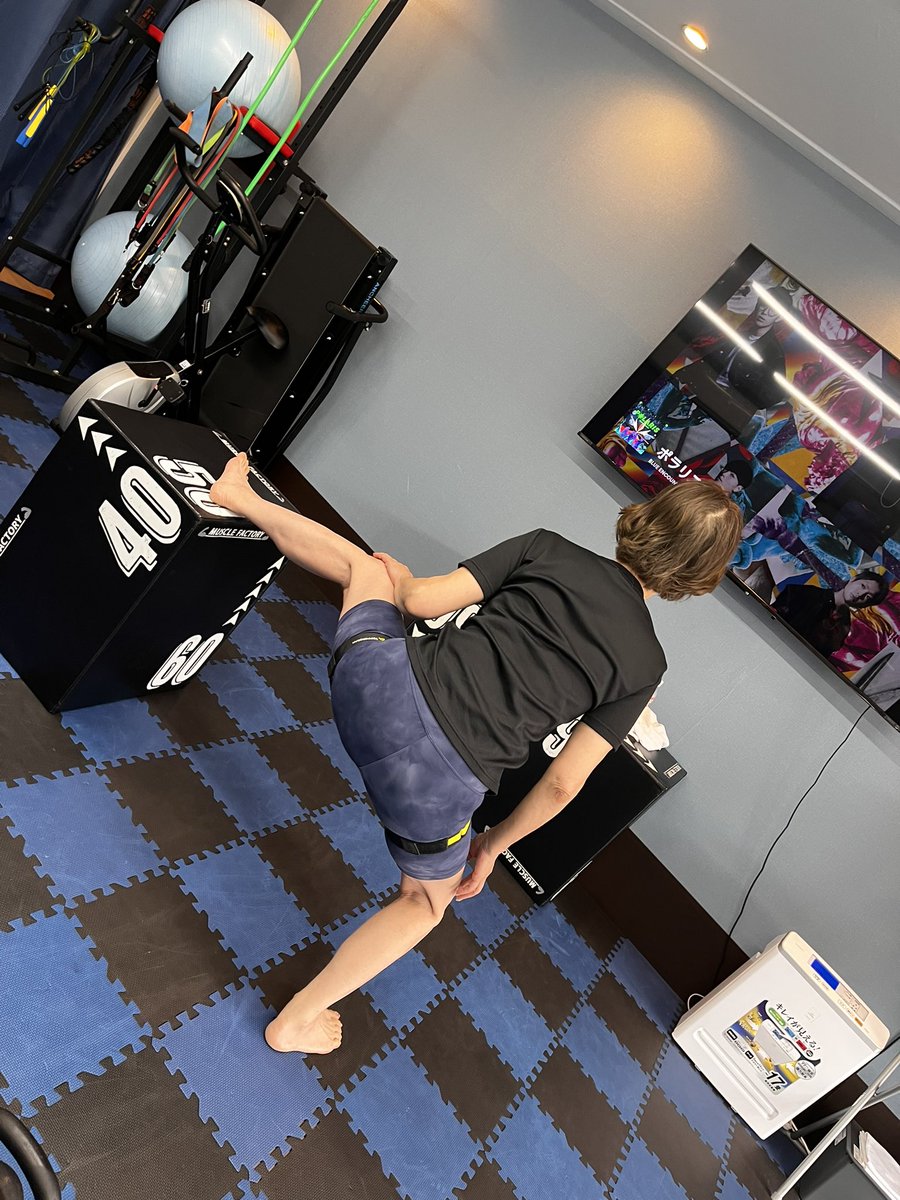 KKitakyu2019's tweet photo. 60代女性🚺

理想を追求してまだまだ頑張ります✨
脚が綺麗、トレーニングの成果です👏

初めは注射を打たないと足の痛みがでて運動もできませんでしたが、見事にクリア😄

#ダイエッターさんと繋がりたい 
#筋トレ垢さんと繋がりたい 
#アンチエイジング https://t.co/riZRUronXQ