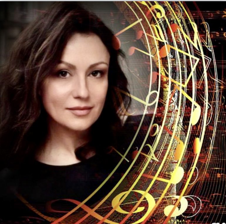 <a href="/ILunguSoprano/">Irina Lungu</a> Feliz Cumpleaños Irina y todo lo mejor en lo personal y profesional 💐🎂🎶🎶