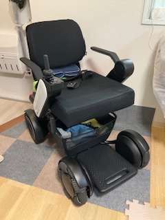 samkichi333's tweet photo. 今日は、足代わりに
使用中 #♿♿♿ #車椅子 紹介します。
通常屋外使用の
#OX-E #neo
家の中使用の
#MIKI #SKT-500
そして今月仲間入りしてくれた #WHILL #WHILLModelC2 #電動車椅子 #近未モビリテ
現在最適車椅子選びの為いろんなメーカー乗車中!! https://t.co/vnaNOL5h3S