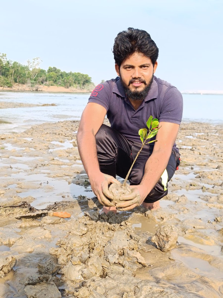 PaitalAswini's tweet image. Planting the seeds of change on #WorldEnvironmentDay
Let&apos;s come forward together with @SATTVIC_SOUL in nurturing and protecting our precious ecosystem for a greener, sustainable future. 🌱🌍
 #SaveTheEcosystem #PlantingForChange 

#WorldEnvironmentDay2023 
@moesgoi @moefcc @UNEP
