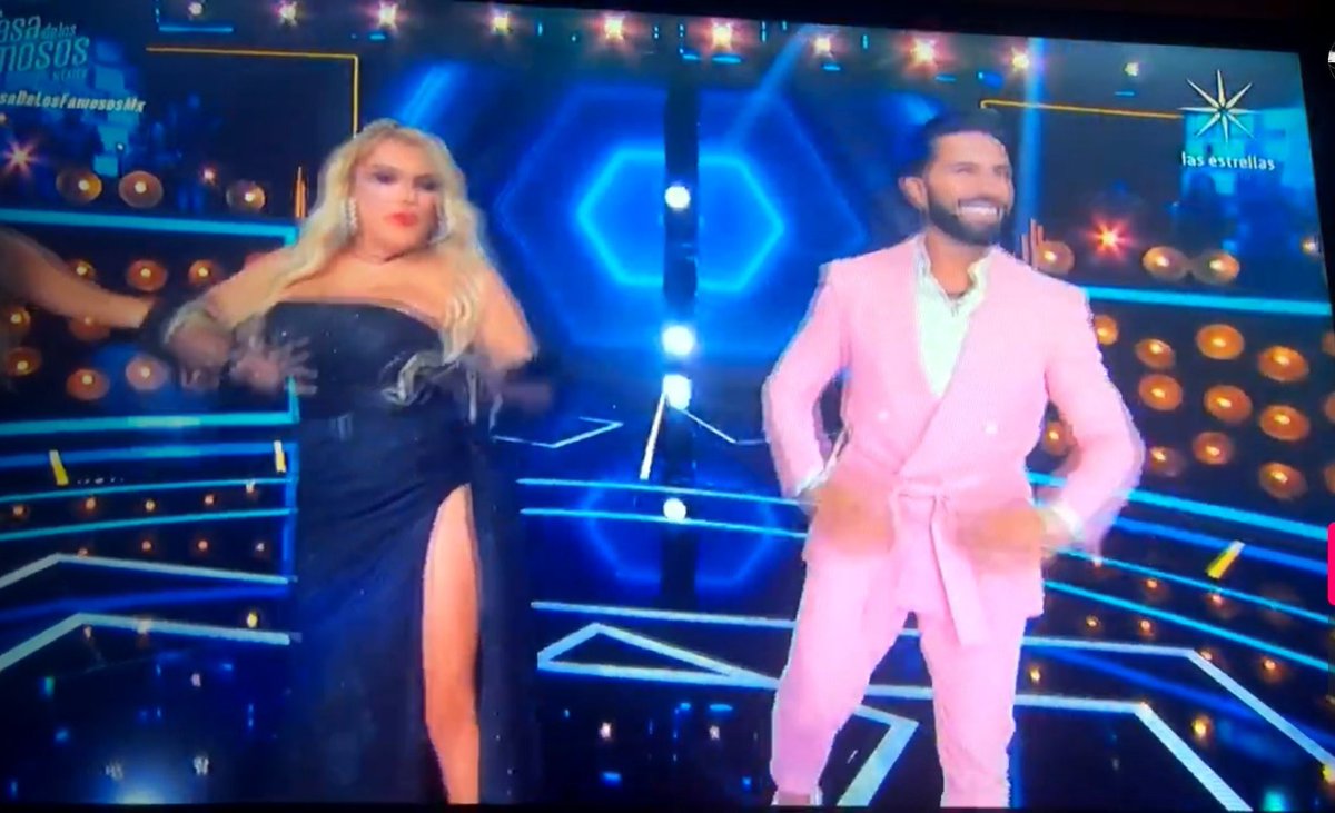 Ponchodenigr's tweet photo. #TeamPoncho
#Poncho #TeamCobra #TeamCobraPoncho 
#LaCasaDeLosFamososMx #LCDLFMx https://t.co/3laiqyWRBK