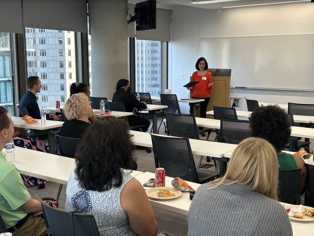 CJA_Updates's tweet photo. Congrats to our 2023 Freelance MasterJourno Class certificate recipients! Last week, we celebrated those who tuned in for all 3 weeks of our training program &amp; gave them the chance to meet our panelists. A great time was had by all! Check out highlights: https://t.co/XxaVin7nL7 https://t.co/ueZdJ8133v