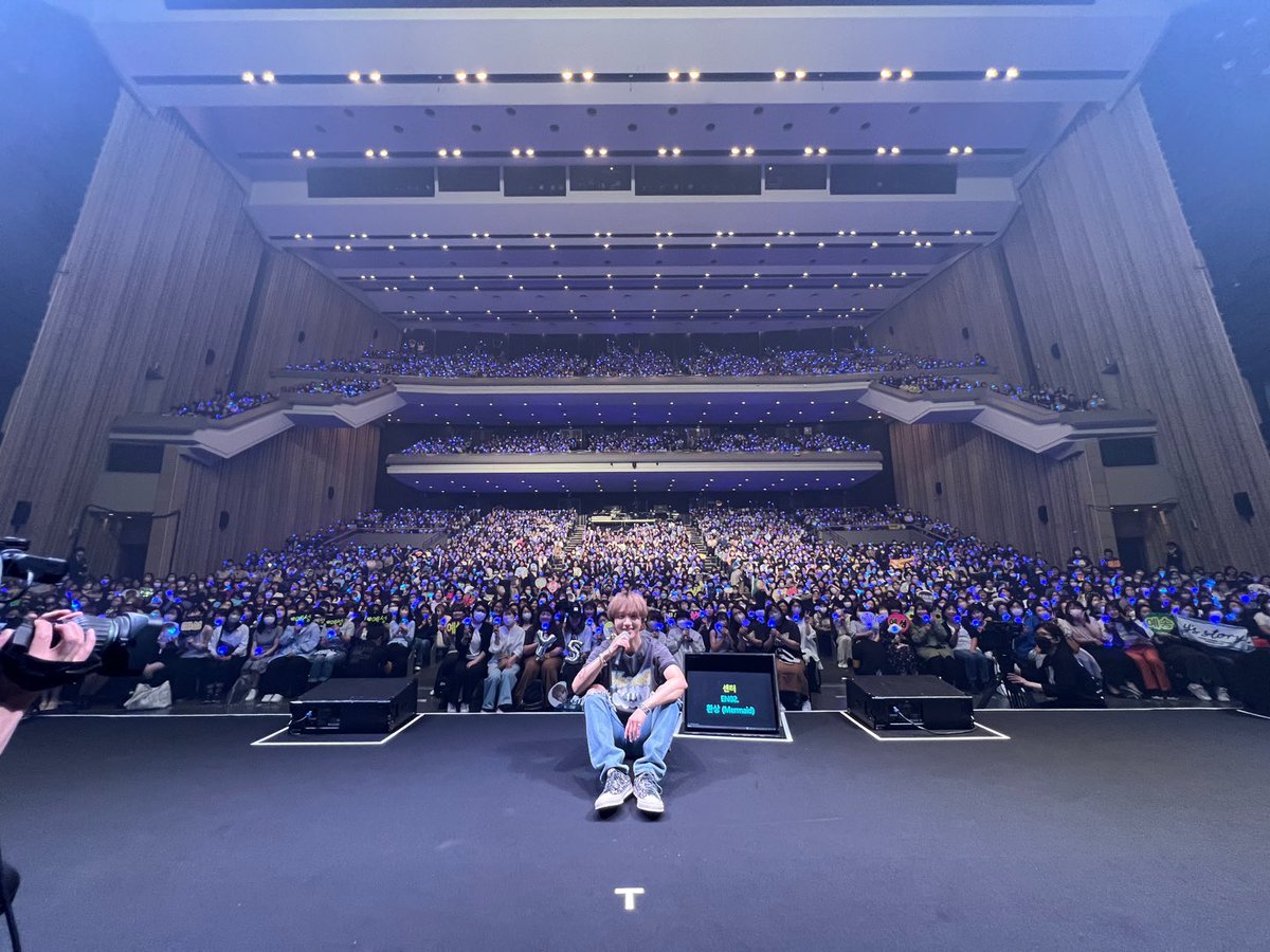 shfly3424's tweet photo. ELF랑 💙💙 https://t.co/ogSQbHOySR