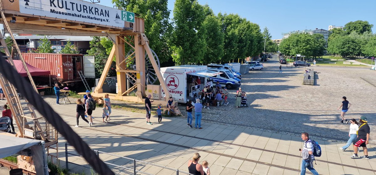histmuseenhh's tweet photo. Es war ein tolles Fest für #Familien am vergangenen #Wochenende im #Harburger #Binnenhafen beim #Hafenfest - mit ganz viel 🌞 & unser SAUGER IV war ein echtes Highlight!
https://t.co/mauzuDGTCc (Paywall)
#Hafen #Hamburg #DEHAM #DeutschesHafenmuseum #ontour #Museum
#Kultur https://t.co/x8XY9O3vVB