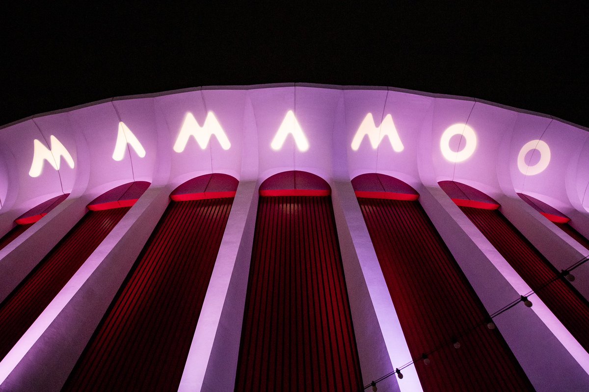 MAMAMOO.
LIVE IN LOS ANGELES.
SOLD OUT.

#MAMAMOO #무무 #MY_CON #MAMAMOOinLA #MAMAMOO_in_LA #MYCON_LA @RBW_MAMAMOO