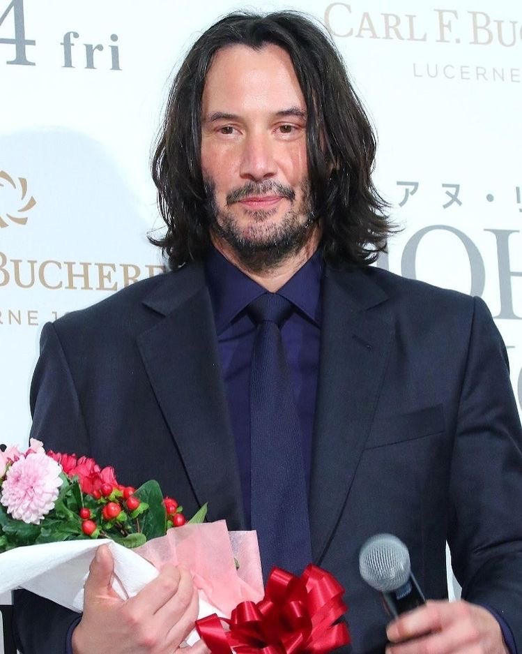 Recovering in a bit ❤️‍🩹💓🥰
Thank you all for your prayers and supports.
Much love
Real_keanu reeves