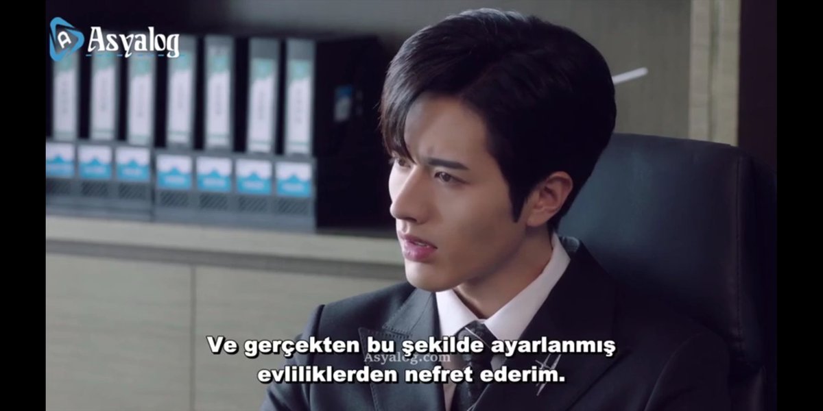 huzun_delisi's tweet photo. Büyük konuşan bir ceo mu 😂 olur olur yeriz🤭
Herkes oğlanın evlenmesini istiyor ama o kendini şirkete adamış manyak bir işkolik ceo

#PerfectMismatch https://t.co/ryT5KbQNzP