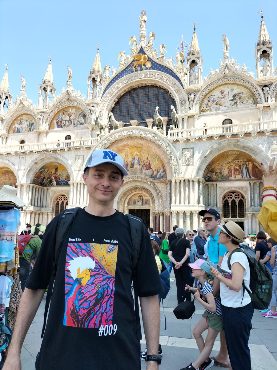 GM!!! 
#009 by <a href="/stonedandco/">Stoned & Co.</a> proudly on display in Venice! Once again big congrats to <a href="/AmirRozali/">amir rozali</a> for his exquisite creations 💕
Sorry for deleting the tweet twice, keyboard auto correct made me crazy, I just installed a new keyboard app bc didn't have emoji before, nor correct 🤭