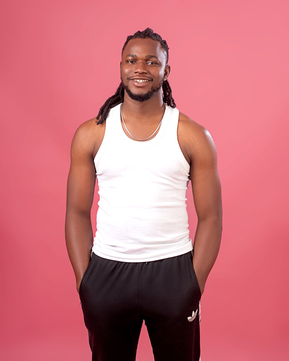 MenaJnr's tweet image. The photographer...... The shot