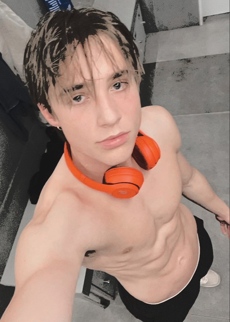 dulcetdevotee's tweet photo. ⁣

        𝙉𝙊𝘼𝙃   ' 𝐎𝐋𝐈𝐕𝐄𝐑 '   𝘼𝙇𝙇𝙀𝙉 .
        dumb jock . ' straight ' , pan
       ﹠ poly . playboy . trust fund
        baby . known troublemaker .
        conceited asshole w/ a knack
        for degrading others . real
        lewd ﹠ taboo .

⁣ https://t.co/Ot2ctdDcGJ