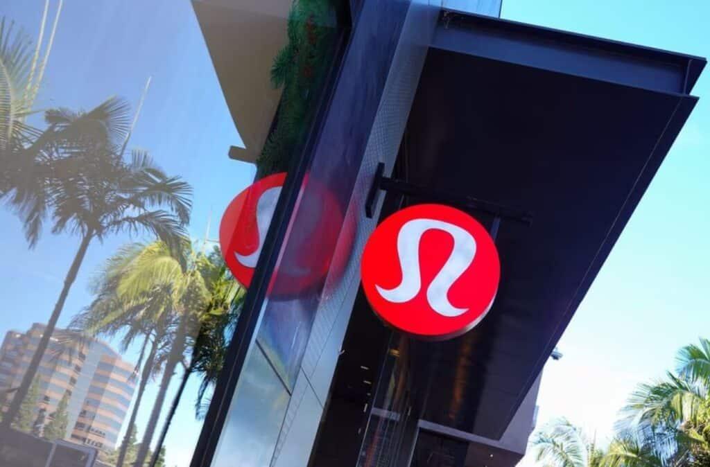 Cyprus Mail on X: Lululemon outlook lift thrills Wall St as