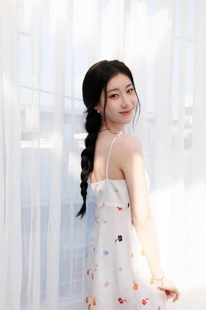 ITZYofficial's tweet photo. 💿 B-DAY TRACK #65 “CHAERYEONG”

📸 BEHIND PICS (1)

#ITZY #MIDZY @ITZYofficial
#HappyChaeryeongDay #CHAERYEONG #채령
#채령이가_만든_여름의_시작
#BrightestStarCHAERYEONGDay https://t.co/mjhZdclcZw