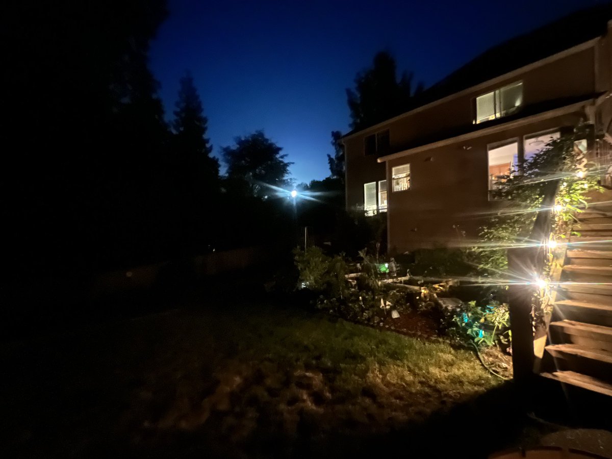 essentialspark's tweet image. I never post here much these days so I figured I would share a moment in time…. the #fullmoon last night was amazing! So thankful to watch the #moonrise with good company.  #StrawberryMoon #summer #bestfriendtime