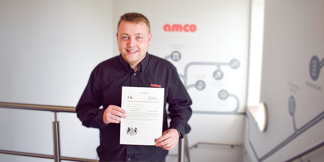 🎓 Congratulations to Jack Rule for passing his CPC in Road Haulage qualification. What a fantastic achievement! 👏

#Training #CPC #RoadHaulage #RoadFreight #apprenticeship #Logistics #Transport #Warehousing #amcocareers