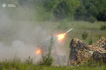 Bratstvo jedinstvo: Ukri tuku Ruse hrvatskim VBR-ovima punjenim sprskim raketama Fx1m9Y4XwAEZ3xl?format=jpg&name=360x360