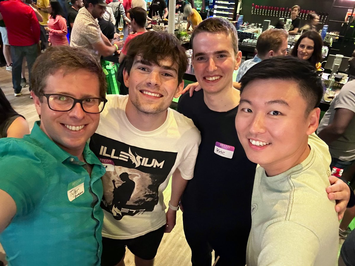 smileyborg's tweet image. Great hangs with a bunch of folks 🤗