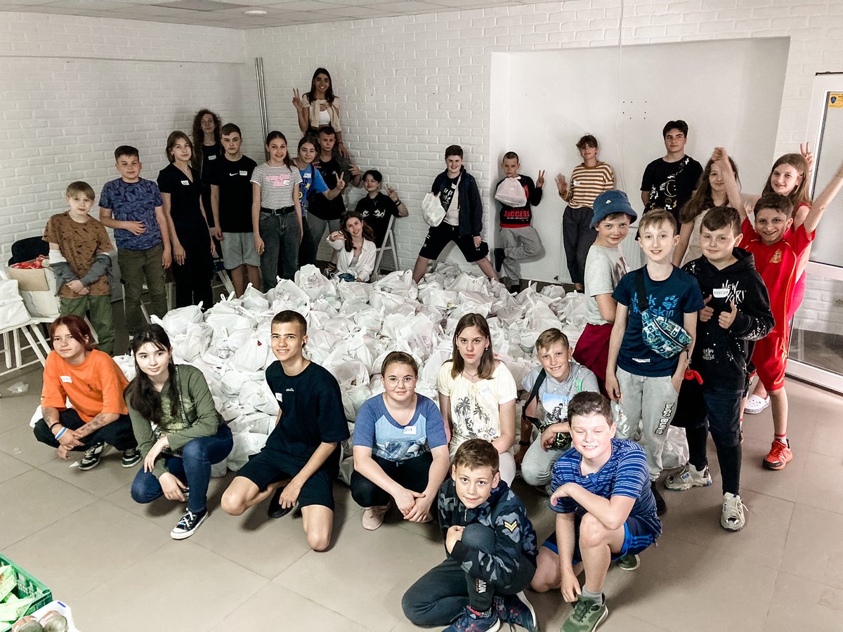 Our youngest helpers. These 11-13 yo guys come to Sant’Egidio to pack food for refugees. Our community is a place where they can find friends and support as almost all of them study online.