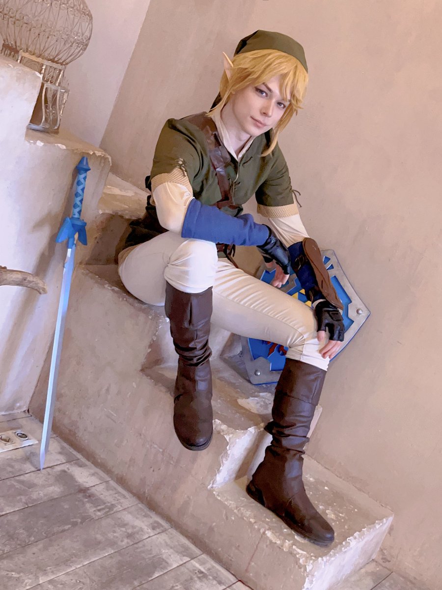 I'm ready to be your hero! Will you be my princess?

#cosplay #link #zelda #TheLegendofZelda #linkcosplay #zeldabreathofthewild #zeldacosplay #thelegendofzeldabreathofthewild #nintendo