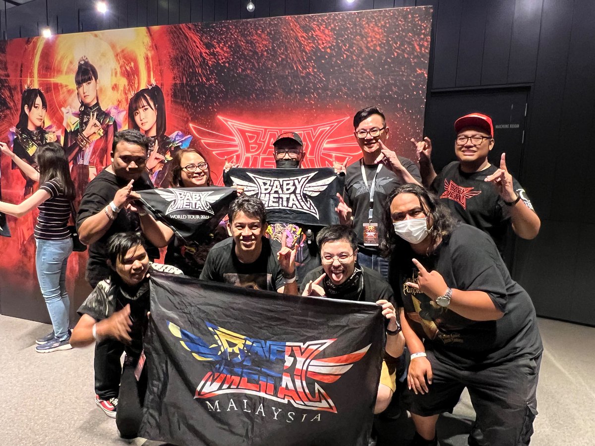 jaytacos's tweet photo. Group pics from last night!

Feel free to retweet and save them!

@myway_zeus @keicreate_ 

#BABYMETALWORLDTOUR2023 
#BABYMETALinKL 
#BABYMETAL https://t.co/Rzc5DgDuU0