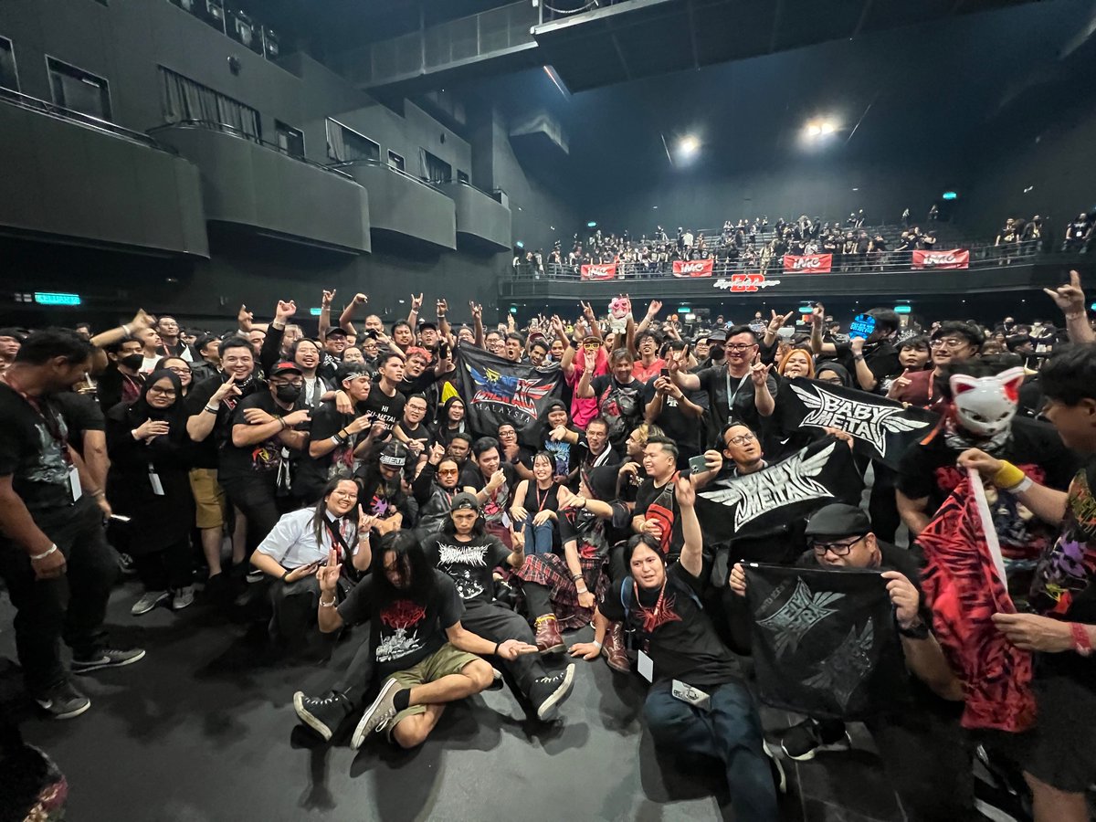 jaytacos's tweet photo. Group pics from last night!

Feel free to retweet and save them!

@myway_zeus @keicreate_ 

#BABYMETALWORLDTOUR2023 
#BABYMETALinKL 
#BABYMETAL https://t.co/Rzc5DgDuU0