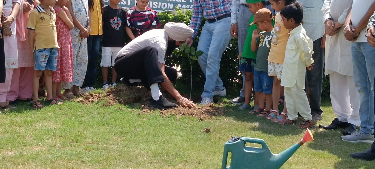 #Plants planting  #WorldEnvironmentDay  #ChooseLife #MissionLife #SaveSoil #environment #BuildBackBiodiversity #SayNoToPlastic #StopSingleUsePlastic #विश्व_पर्यावरण_दिवस #पर्यावरण_दिवस #एक_पेड़_देश_के_नाम  #ClimateSolution #ProPlanetPeople #BeatPlasticPollution #Seminar