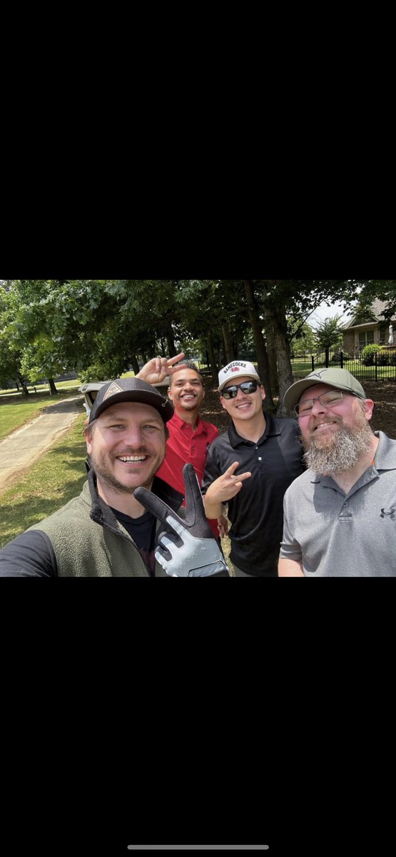 ⛳️ 🏌🏽‍♂️ Enjoyed golfing with some of the team after the B.E.S.T MEETING!