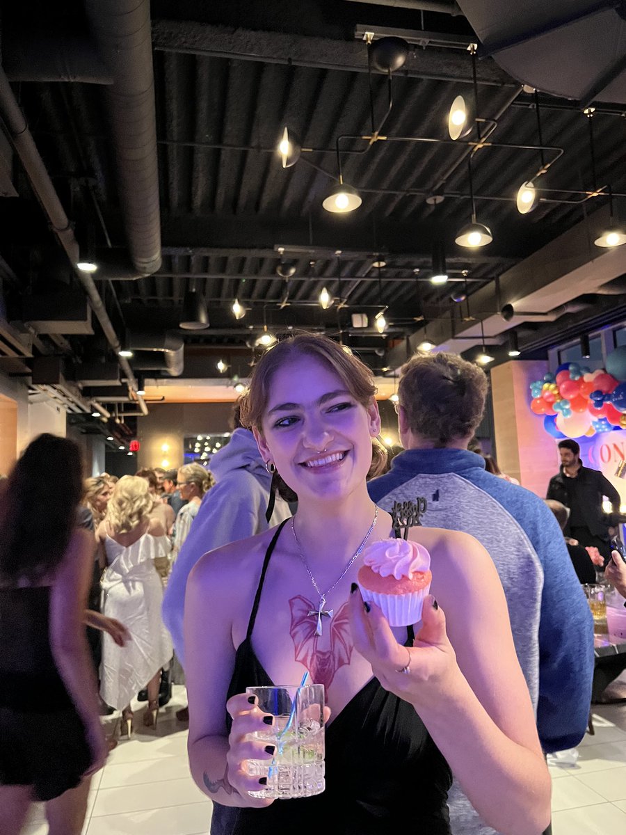 metaMartha tweet media