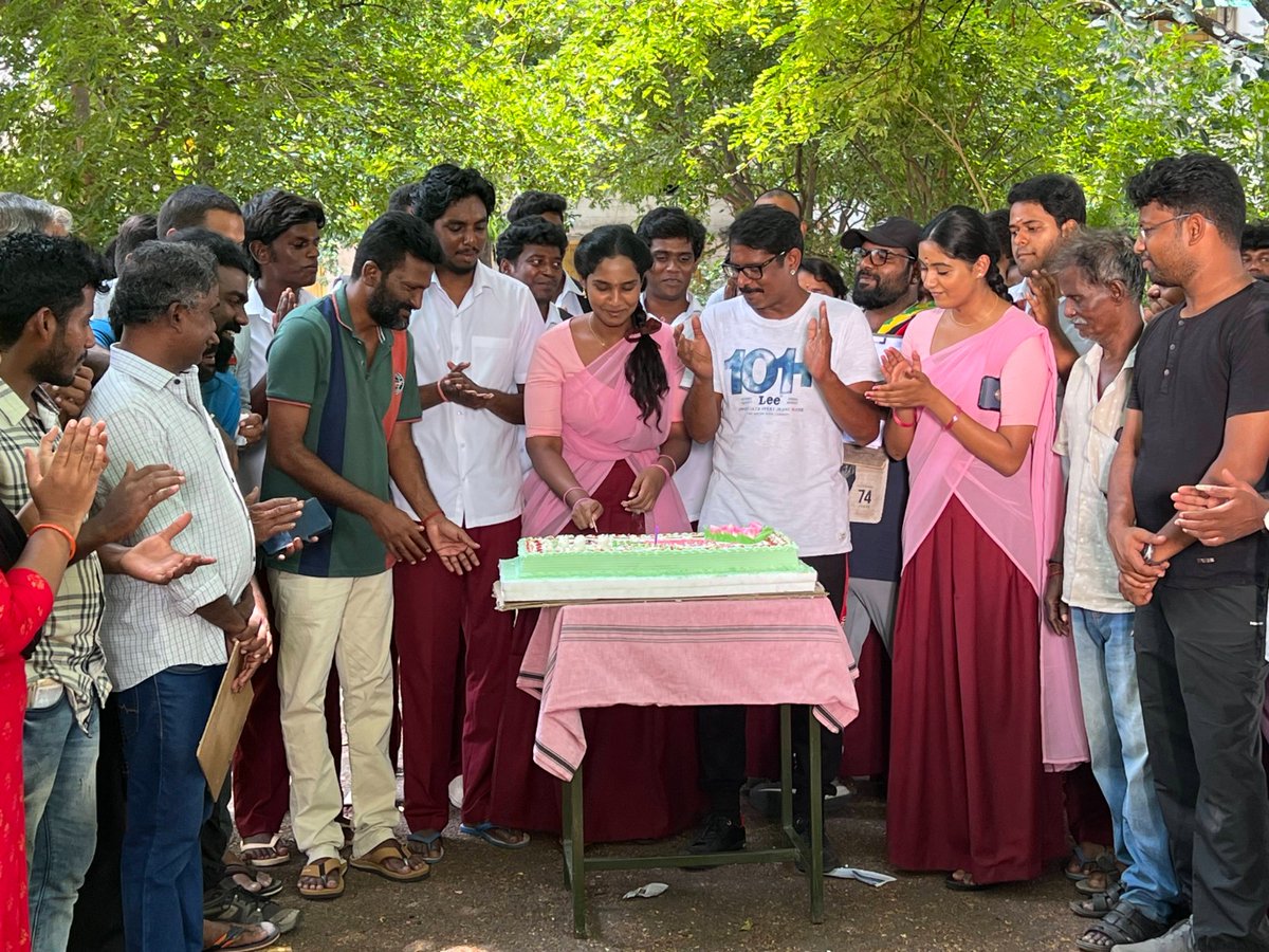 Team #MargazhiThingal wishing @naksha_saran, a Happiest birthday 

Produced by @Dir_Susi 's #VennilaProductions

Directed by @manojkumarb_76 

@offBharathiraja @Shyam66465423 @maalu1815 @gvprakash #KasiDinesh @KabilanVai @vasukibhaskar @DuraiKv @onlynikil @decoffl