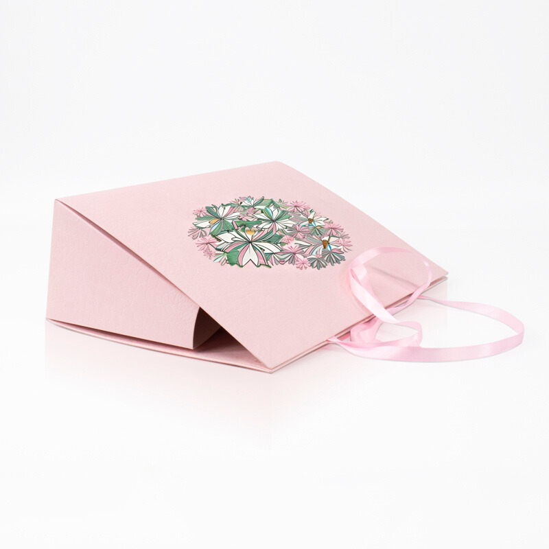 PrintandPkg's tweet photo. Luxury bags with leather imitation pattern
 #luxury #bag #leatherimitation #paperbag #bespoke #packaging #packagingideas #fyp #packagingdesign #supplier #design https://t.co/CzFNLRYYSa