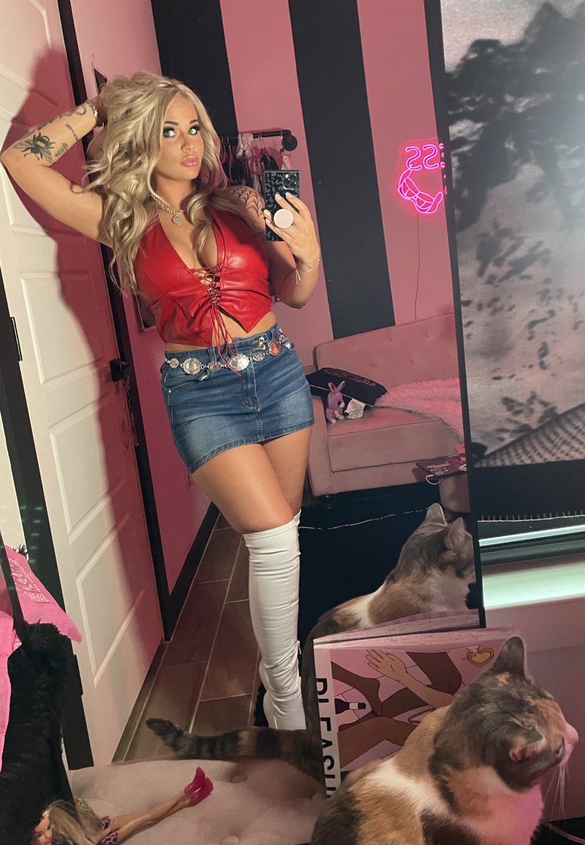 Crazydrummer222 on Twitter: "It's bad luck not to bust a Monday nut to