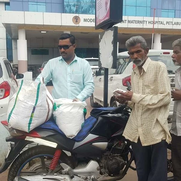 TPF_ngo's tweet photo. Date 04/06/2023  free food for all every Sunday I am at modern  Government maternity Hospital. city collage hyd t.s....
    
       Free food for all every sunday, making my home only ...
........PLEASE SHARE AND     HELP for needy peoples through
Gpay Pay &amp; Ppay 9160280060 https://t.co/07QVKcCMwf