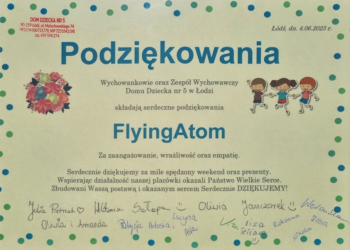 FlyingAtomcom's tweet photo. Miniony weekend spędziliśmy we wspaniałym towarzystwie w Łodzi.
Wszystko za sprawą Dnia Dziecka.
#dziendziecka https://t.co/sQqnwyrMEq