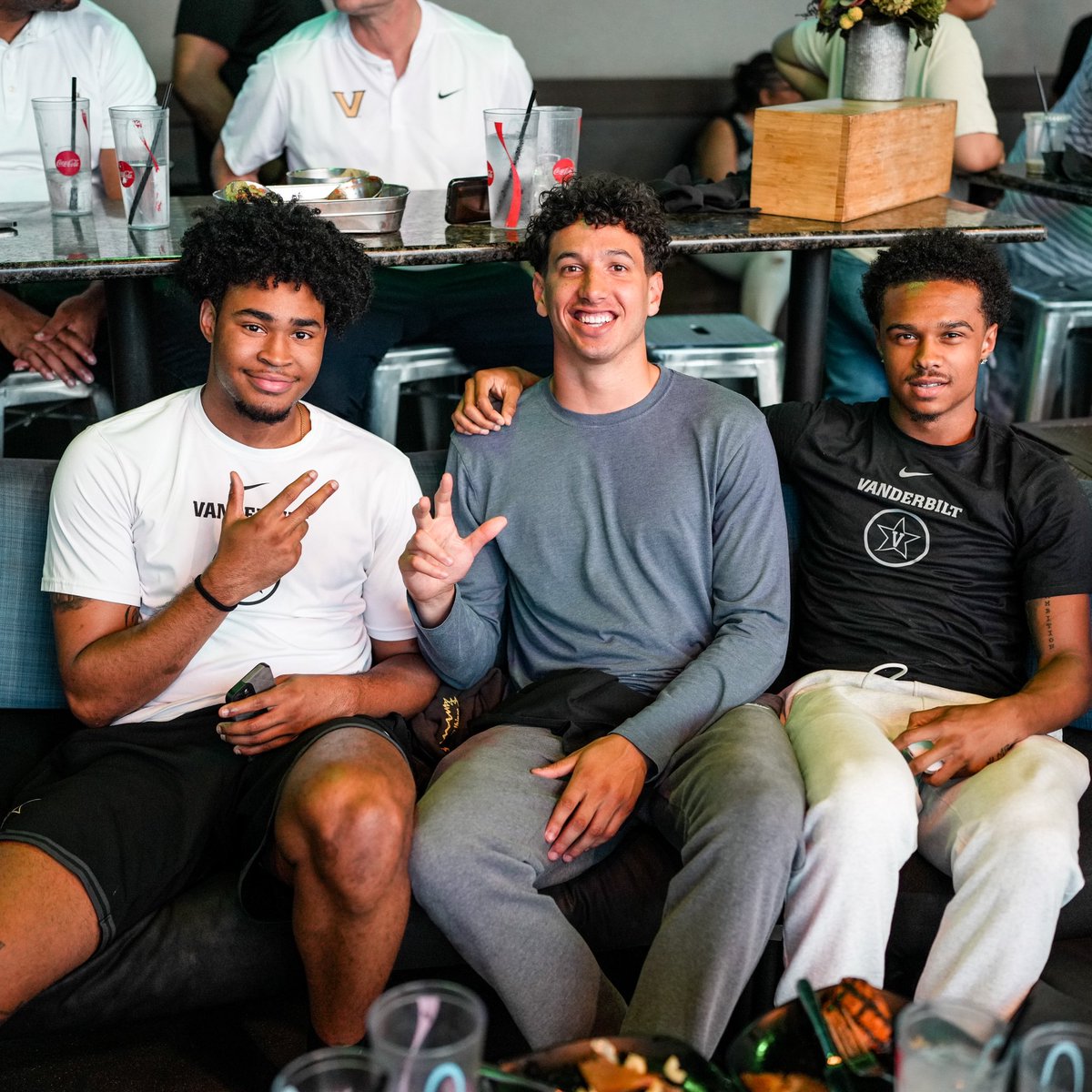 Vanderbilt Men's Basketball on Twitter "𝘍𝘢𝘮𝘪𝘭𝘺 𝘢𝘯𝘥 𝘍𝘦𝘭𝘭𝘰𝘸𝘴𝘩𝘪𝘱 ⚓️ Great