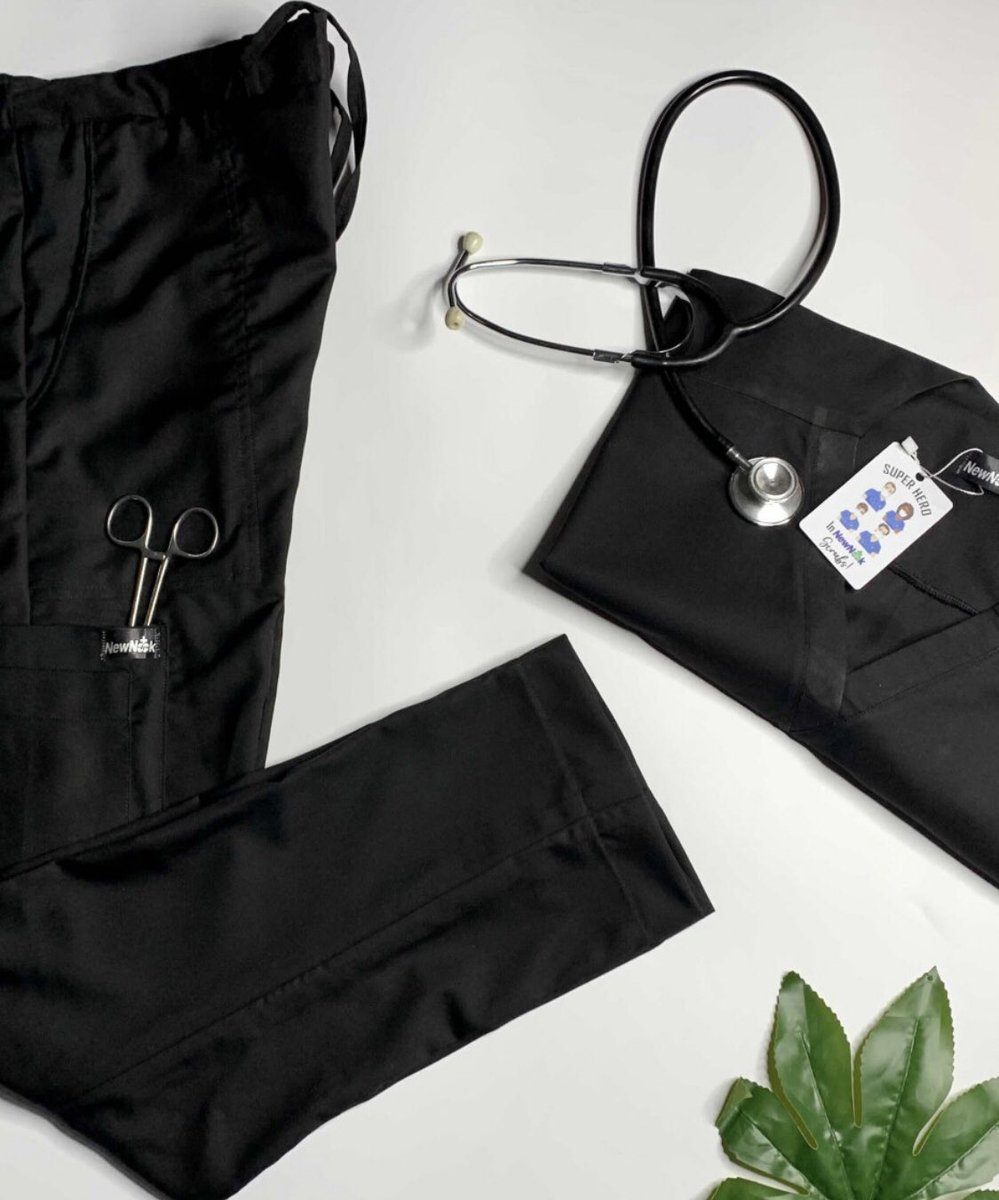 Black has never looked so elegant.
Near finishing, straight or jogger pants, sewed to fit and yet you are still sleeping on Newnook scrubs. 
Send a dm to place an order, prices from 10,500naira. 

#elegantscrubs #scrubscomfort #fitscrubs #scrubslife