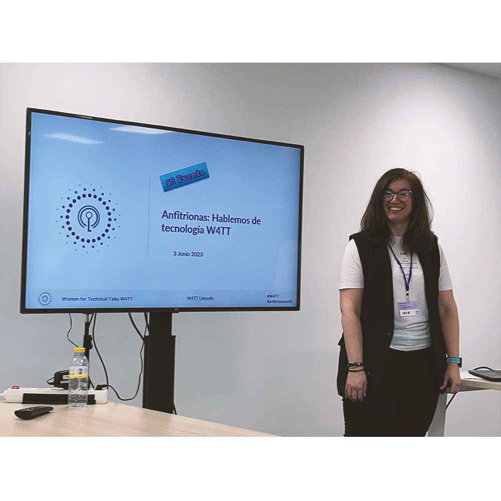 AXAZURE's tweet photo. ¡ @women4tt   en acción! 💪🌟 El sábado fue tremendo. .Todavía hay mucho camino por recorrer. Gracias a Uxue Otaegui, Maria Sánchez y Andrea Díez por vuestras sesiones 💜 Sois enormes #Crew 💜 #W4TT #WomenInTech #Microsoft #PowerPlatform #Dynamics365 🚀👩‍💻 https://t.co/zwJsJET29b