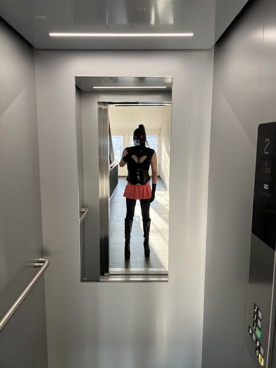 Sissyslave_ger’s pics and videos