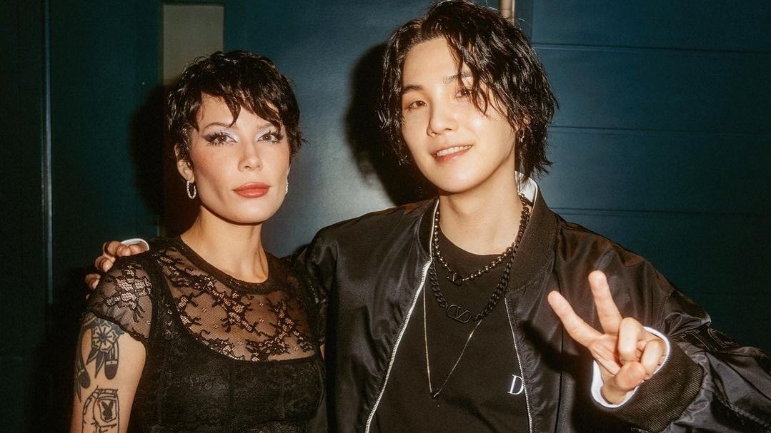 🚨 Estamos menos de UNA HORA del lanzamiento de “Lilith”, la nueva colaboración entre Halsey y Yoongi. El mundo no está listo para este increíble dúo, lideremos las tendencias globales: ↓

LILITH IS COMING
SUGA X HALSEY IS COMING
HALSEY FT SUGA
#LILITHISCOMING
#SUGAForDiabloIV